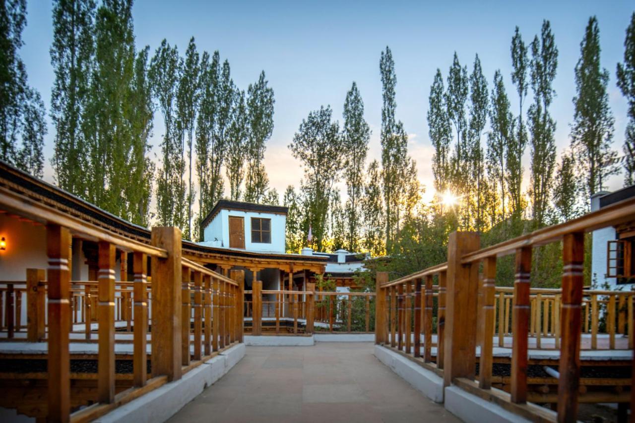 Lha-Ri-Sa Resort Leh Exterior foto